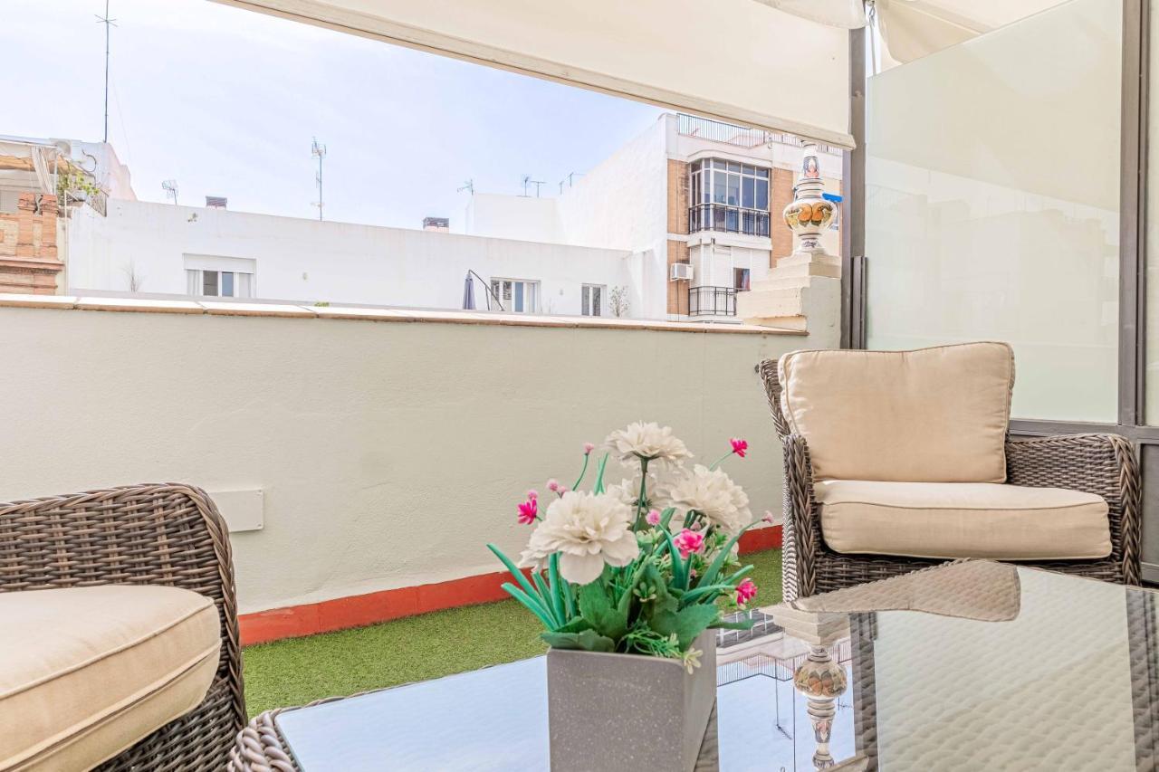 Apartamentos Recaredo 7, Aticos Con Terraza Sevilla Buitenkant foto